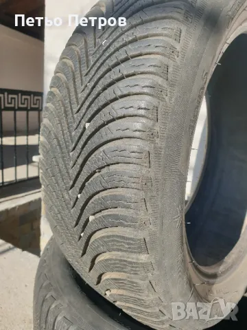 Зимни гуми Michelin 205 55 16, снимка 2 - Гуми и джанти - 48402893