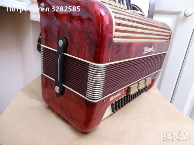 Акордеон Велтмайстер Гигантили 80 баса, снимка 4 - Акордеони - 48847207