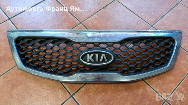 KIA SORENTO ЦЕНТРАЛНА РЕШЕТКА
