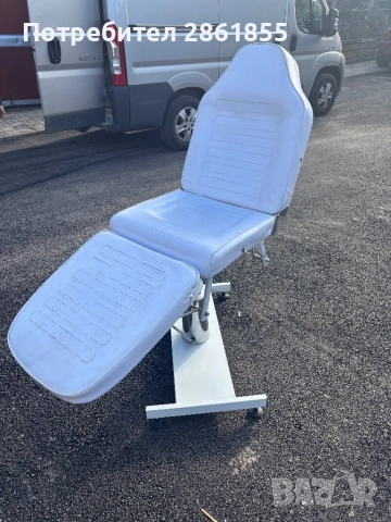 Масажна и козметична маса!, снимка 3 - Кушетки - 52775553