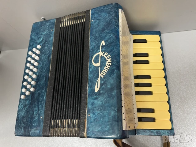 ПОРЪЧАН! Работещ! Детски Акордеон «Кременное» СССР, снимка 5 - Антикварни и старинни предмети - 51088877