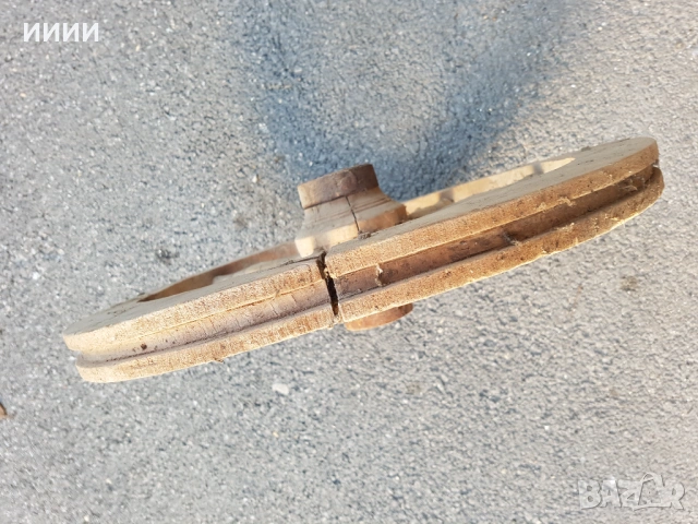 Колело от чакръг , снимка 2 - Антикварни и старинни предмети - 53844221