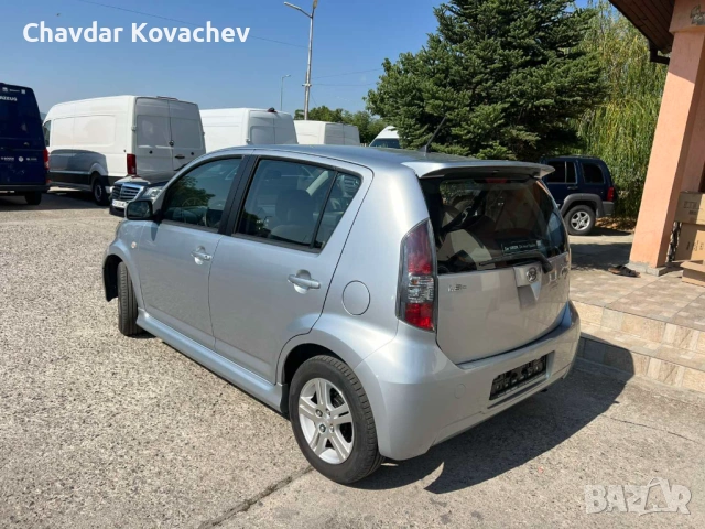 Daihatsu Sirion, снимка 6 - Автомобили и джипове - 52893152