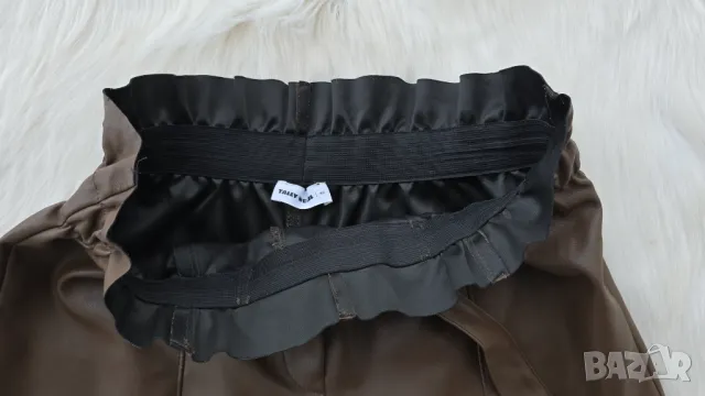 Кожени панталони размер Л, снимка 4 - Къси панталони и бермуди - 49756269