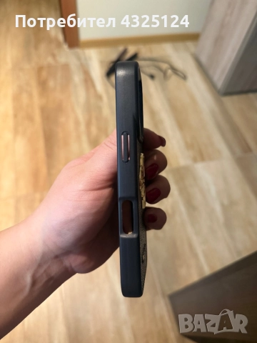 Кейс Guess за iPhone 16 pro, снимка 2 - Калъфи, кейсове - 52459806