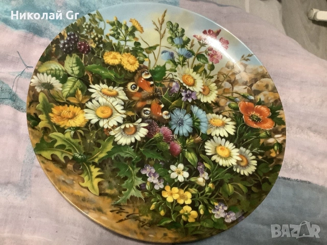 Стенна чиния производство Германия  колекционерски  отличен състояние художник Ганс Грасс 1989 годин, снимка 2 - Колекции - 53829597