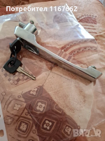 дръжка подходяща за бус/камион Mercedes, снимка 2 - Аксесоари и консумативи - 51149370