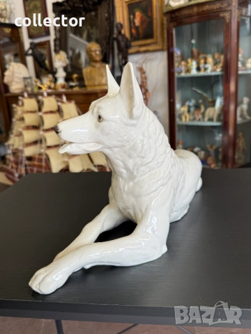 Порцеланова фигура на Немска Овчарка от Goebel. №7880, снимка 2 - Колекции - 53497673