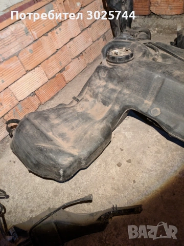 Резервоар за Audi A4 B5 1.8T Quattro, бензин, снимка 4 - Части - 53505718