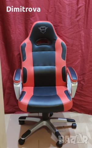 Гейминг стол Ryon Trust GXT - 705, черен/червен