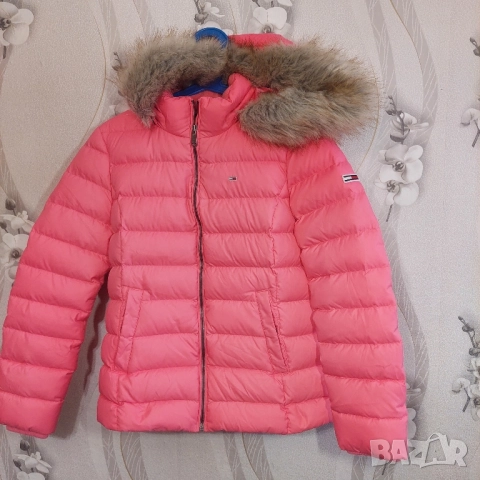 Пухено яке TOMMY JEANS DW0DW08588 размер S- М, снимка 6 - Якета - 52627682