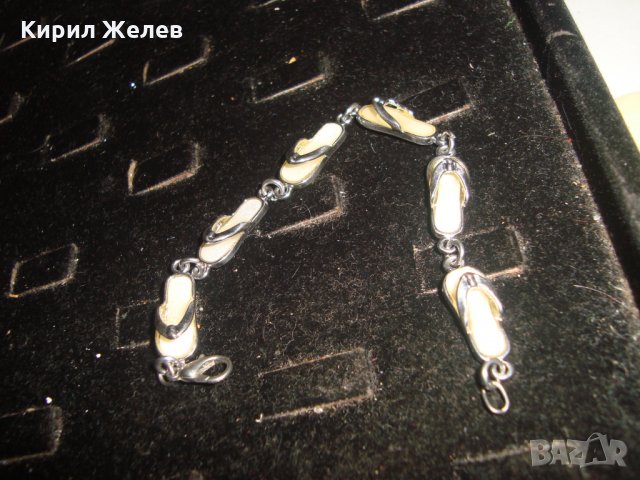 СРЕБРИСТА АРТ ГРИВНИЧКА с ЕМАЙЛ-ЛАК 22930, снимка 4 - Гривни - 33790056