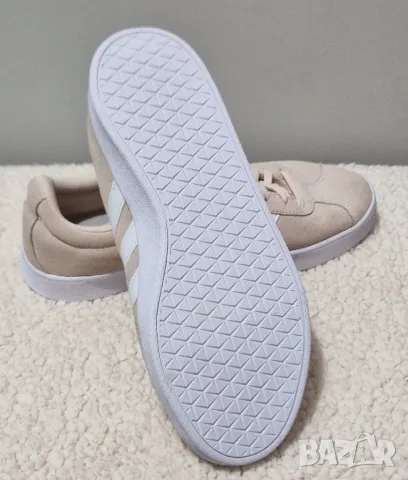 ADIDAS, 38,2/3 номер, неразличими от нови., снимка 5 - Маратонки - 49921065