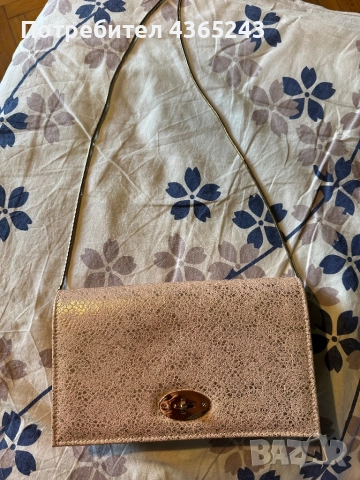 Дамска малка официална чанта в розов цвят с златен блясък Нова!, снимка 3 - Чанти - 52709572