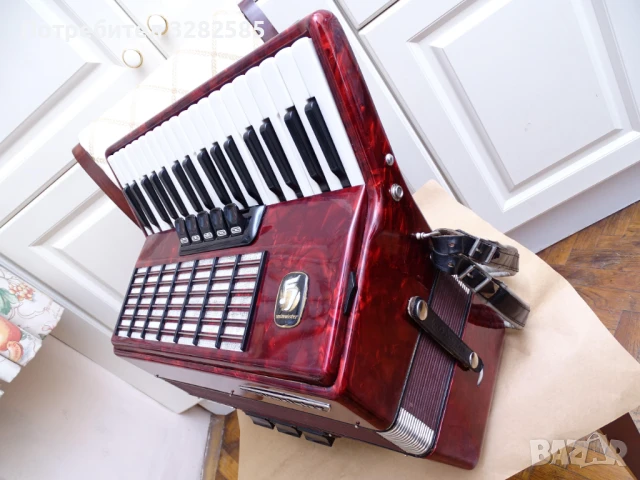Акордеон Велтмайстер Стела 60 баса, снимка 7 - Акордеони - 50695868