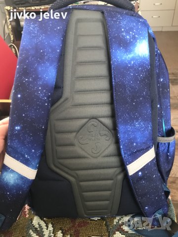 Продавам чисто нова ученическа раница, снимка 2 - Други спортове - 40885427