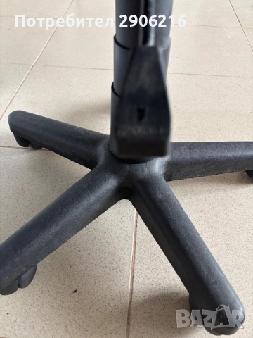 🪑 Офис стол – черна еко кожа (нов, само сглобен), снимка 3 - Столове - 52863933