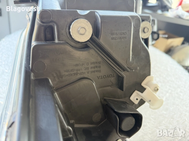 Оригинален Десен Full LED Фар за Toyota C-HR (2016-2020) OEM 81110-F4170-00, снимка 4 - Части - 56008543