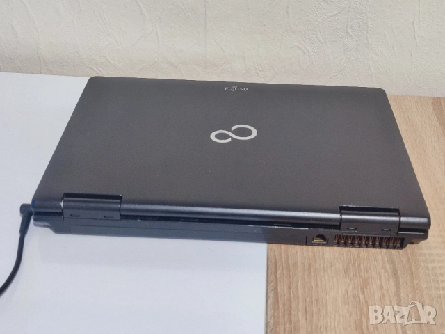 Лаптоп компютър Fujitsu - Core I5, 120 GB SSD, 5 GB Ram, снимка 11 - Лаптопи за работа - 52757031