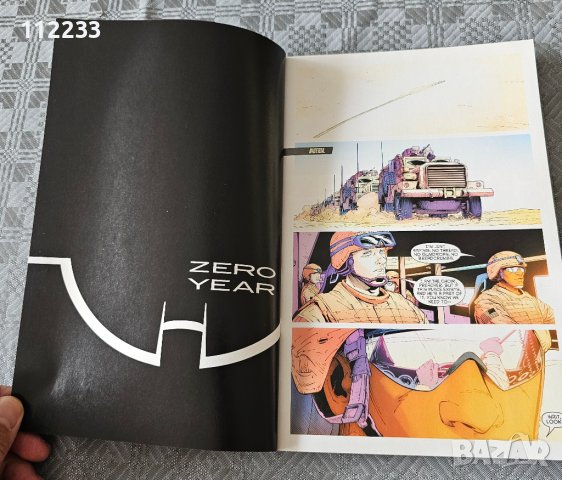 Batman, Vol. 5: Zero Year - Dark City, снимка 4 - Списания и комикси - 40936190