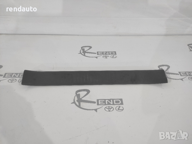 Предна лява кора праг Toyota Avensis Verso 2001-2009 67914-44020