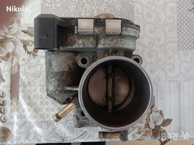 Дросел за Голф, Сеат,Шкода 1,6 FSI , снимка 3 - Части - 47896685