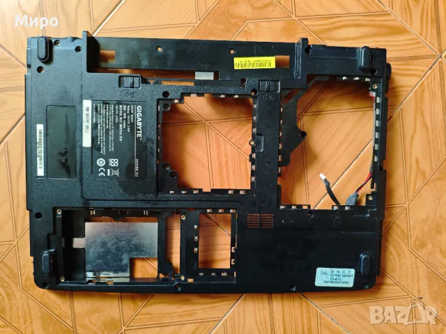 Лаптоп Gigabyte W552U, Compal HEL80, EL80, EL81 на части