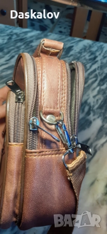 Продавам мъжка чанта за рамо естествена кожа!, снимка 4 - Чанти - 51710264