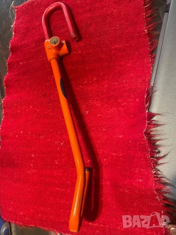 Италия Заключващо устройство против кражба на кола Бастун за заключване на волан Заключващ механизъм, снимка 2 - Аксесоари и консумативи - 53217325