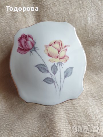 Порцеланова бижутиера, снимка 4 - Други ценни предмети - 39550440