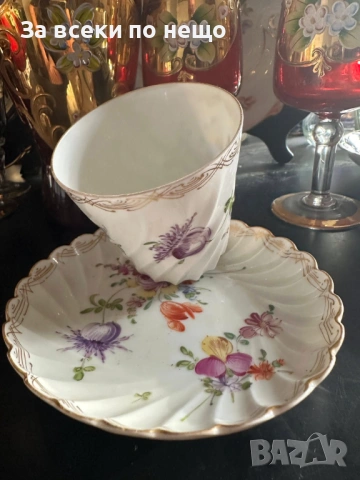 Dresden Germany  Circa 1901 The Carl Thieme porcelain company was founded in 1886 Код P1916, снимка 6 - Декорация за дома - 53388770