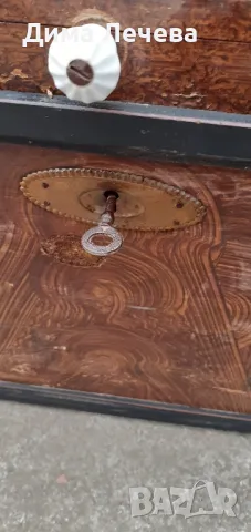 стара ракла за колекционери, снимка 2 - Антикварни и старинни предмети - 47836795