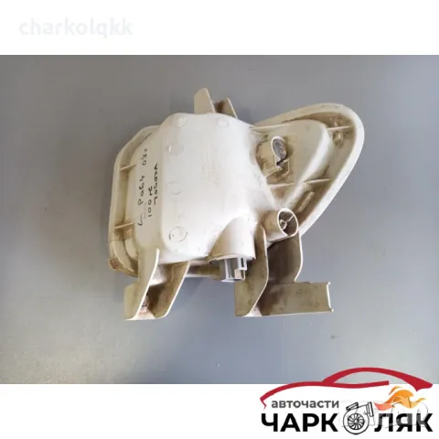 Стоп ляв в броня Тойота Рав4 (н), снимка 3 - Части - 47691653