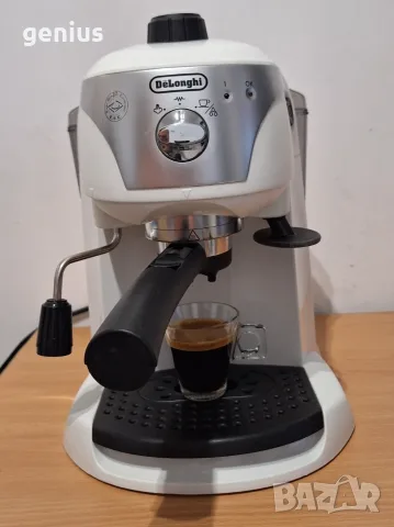 Кафемашина Делонги Delonghi ec221 w, снимка 3 - Кафемашини - 55990267