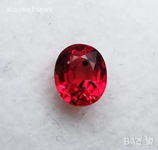 Невероятен червен рубин с VS чистота - 0.77кт.! Сертифициран! Нов! , снимка 9 - Бижутерийни комплекти - 47207321