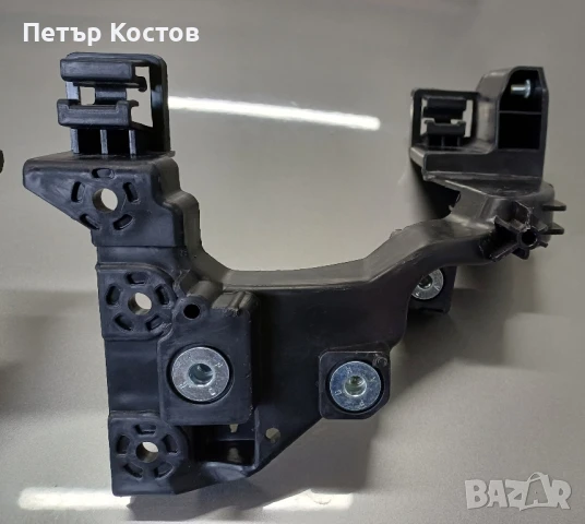 Стойки Скоби за фар L+R Kia Seed JD 2012-2018, снимка 4 - Аксесоари и консумативи - 51287528