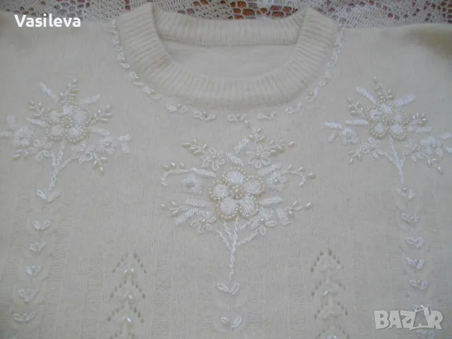 Бяла плетена блуза от мохер