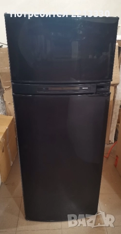 Хладилник Thetford на 12V 220V и газ (30mbar)за кемпер каравана , снимка 16 - Каравани и кемпери - 51681900