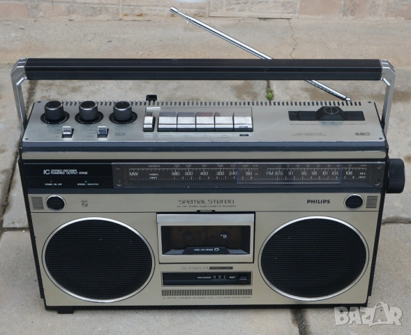 Красив и масивен Филипс 580! Сервизиран! 