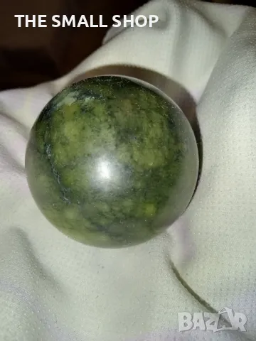 Сфера топка от зелен нефрит жадеит, снимка 5 - Декорация за дома - 48092561