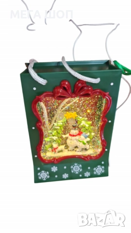 Празнична Коледна декорация във вид на подаръчна чанта със светлини и снежен ефект, снимка 3 - Декорация за дома - 52587358