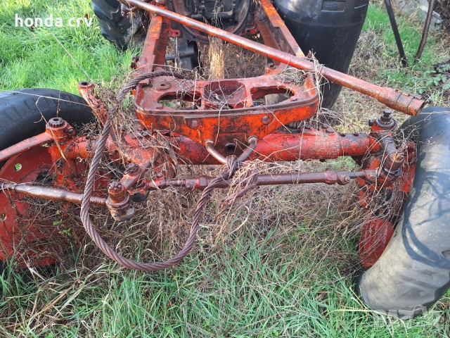 ЮМЗ трактор 2 бр. цели или на части трактори, снимка 9 - Селскостопанска техника - 52515029
