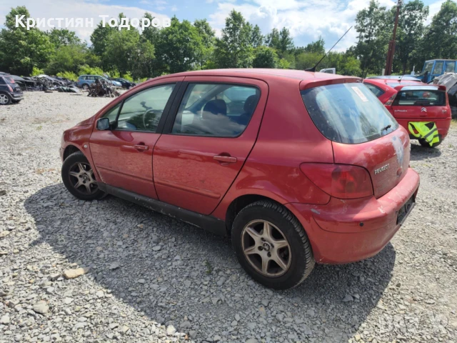 Peugeot 307 2.0 hdi на части пежо 307, снимка 10 - Части - 50754379