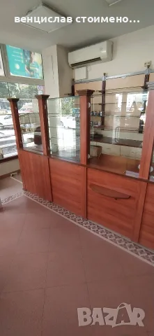 Продавам запазени шкафове витрини , снимка 3 - Витрини - 56197462