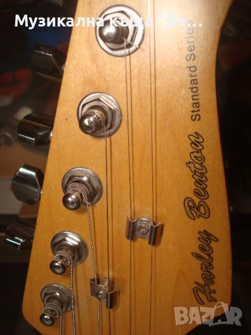 Електрическа детска китара Harley Benton с кожен калъф, снимка 8 - Китари - 52443736