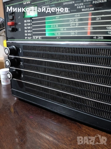 Работещ транзистор Селена б211 , снимка 3 - Радиокасетофони, транзистори - 53743692