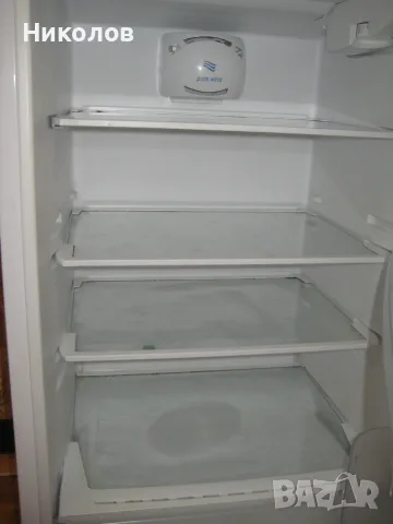 ХЛАДИЛНИК INDESIT TIAA 10 V.1 с горна камера, снимка 4 - Хладилници - 55755032