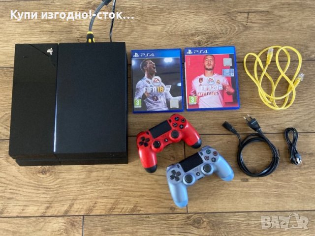PS4 500gb с два джойстика и три игри