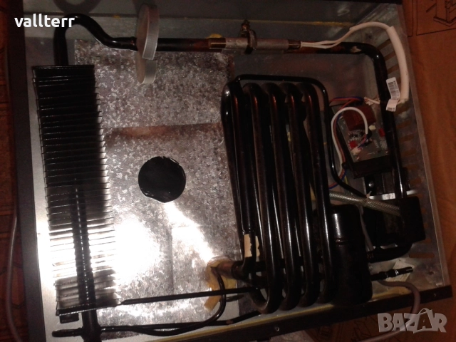 хладилник мини.шмиргел,ски,багажник.акумулатори за пръскачки  и други, снимка 18 - Други стоки за дома - 52107944