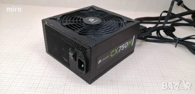 Продавам захранване Corsair cx600
